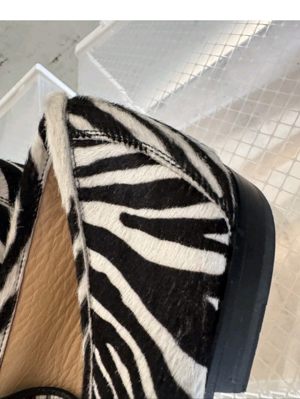 Men Zebra Print Hair Loafers with Gold Chain Accent - Picture 3 of 10